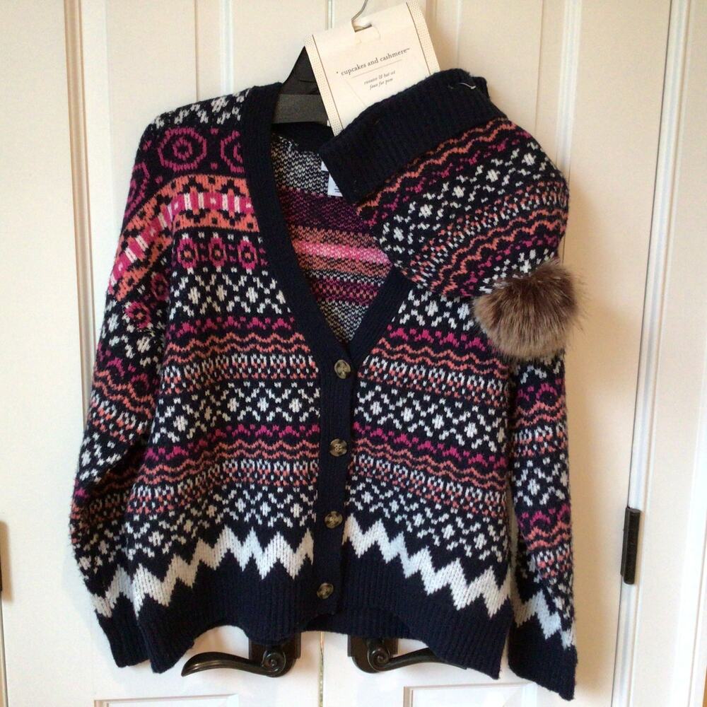 Cupcakes and Cashmere Oversized Sweater and Hat Set  NWT Sz M